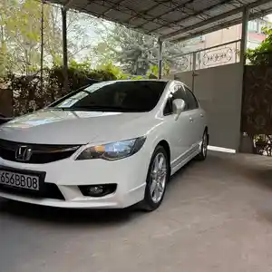 Honda Civic, 2010