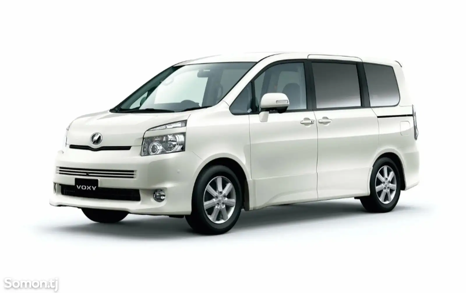 Лобовое стекло на Toyota Voxy