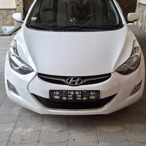 Hyundai Avante, 2013