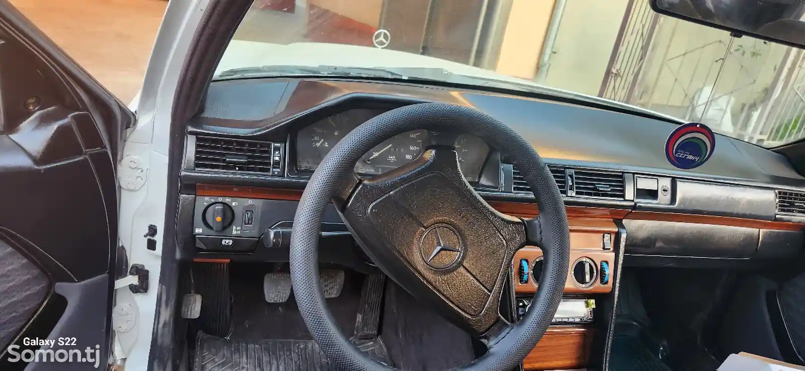 Mercedes-Benz W124, 1989-5