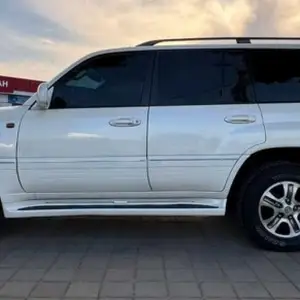 Lexus LX series, 2006