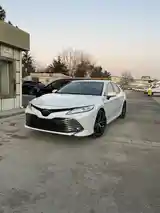 Toyota Camry, 2018-3