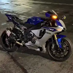 Мотоцикл Yamaha R1 ABS на заказ