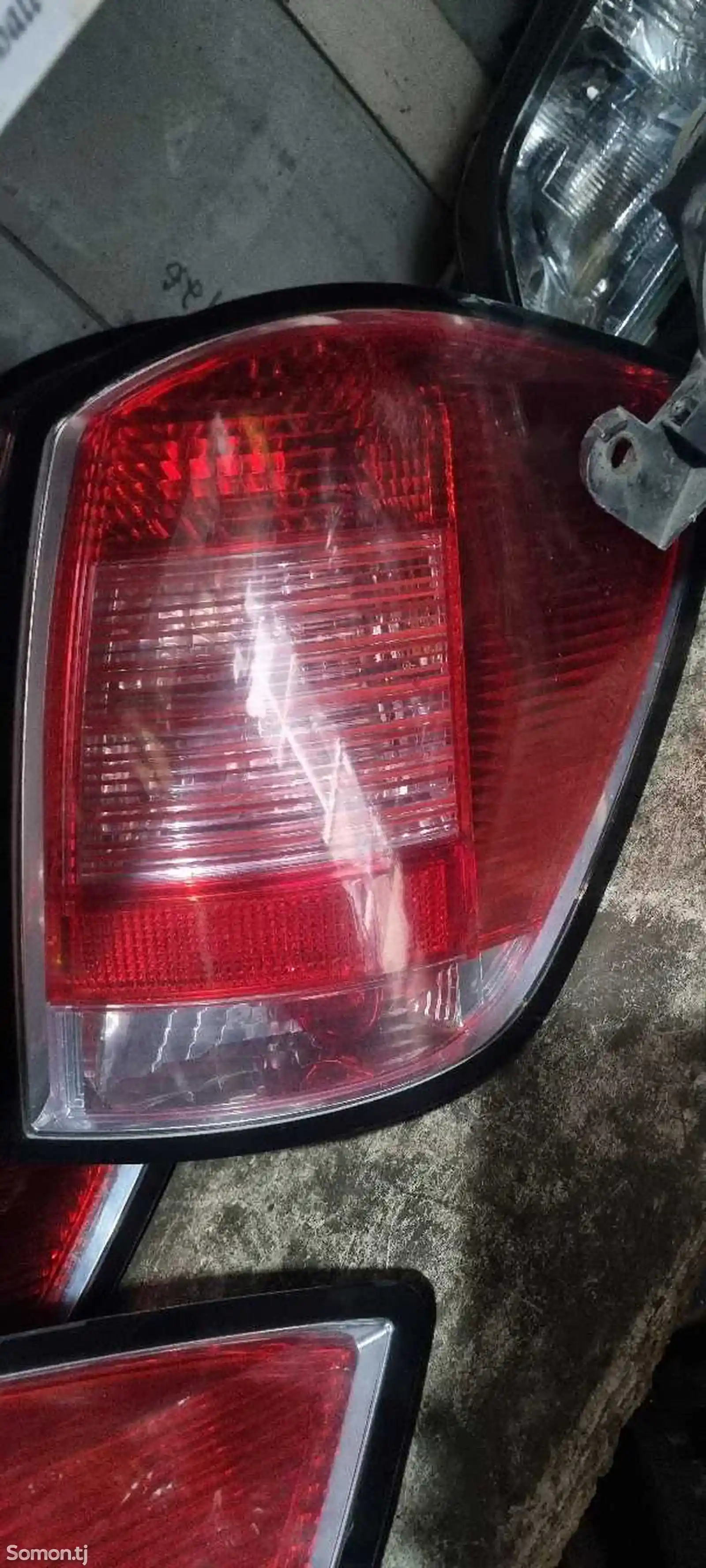 Правый задний фонарь на Opel Astra H-3