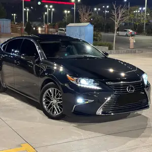 Lexus ES series, 2017