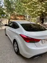 Hyundai Elantra, 2013-3