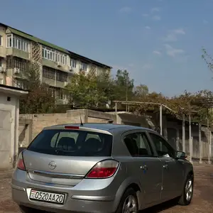 Opel Astra H, 2004