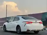 Toyota Camry, 2019-6