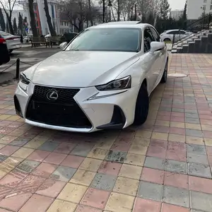 Lexus IS series, 2017