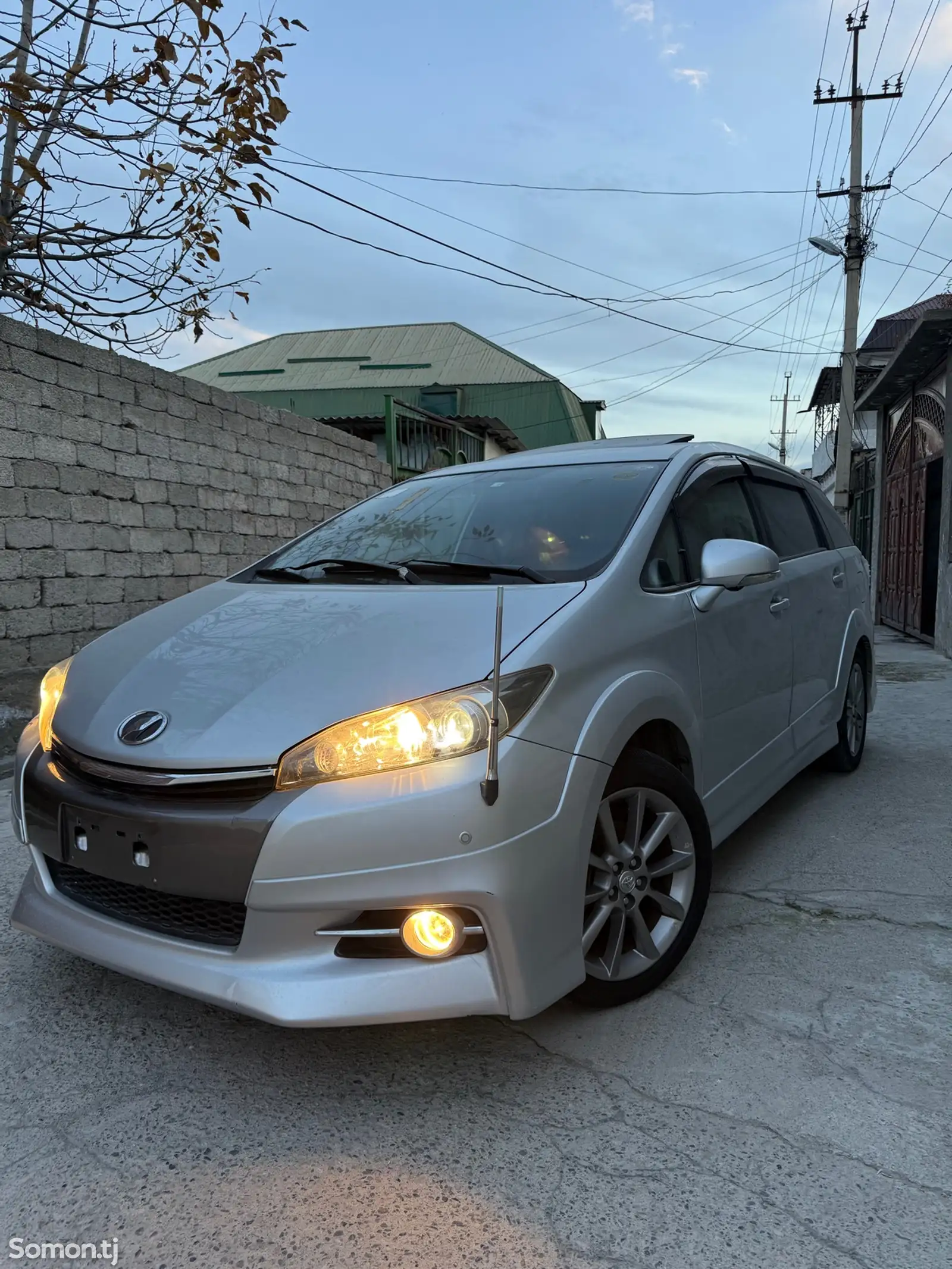 Toyota Wish, 2016-1