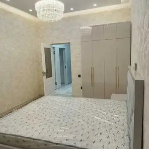 2-комн. квартира, 10 этаж, 70м², Кафе Суман