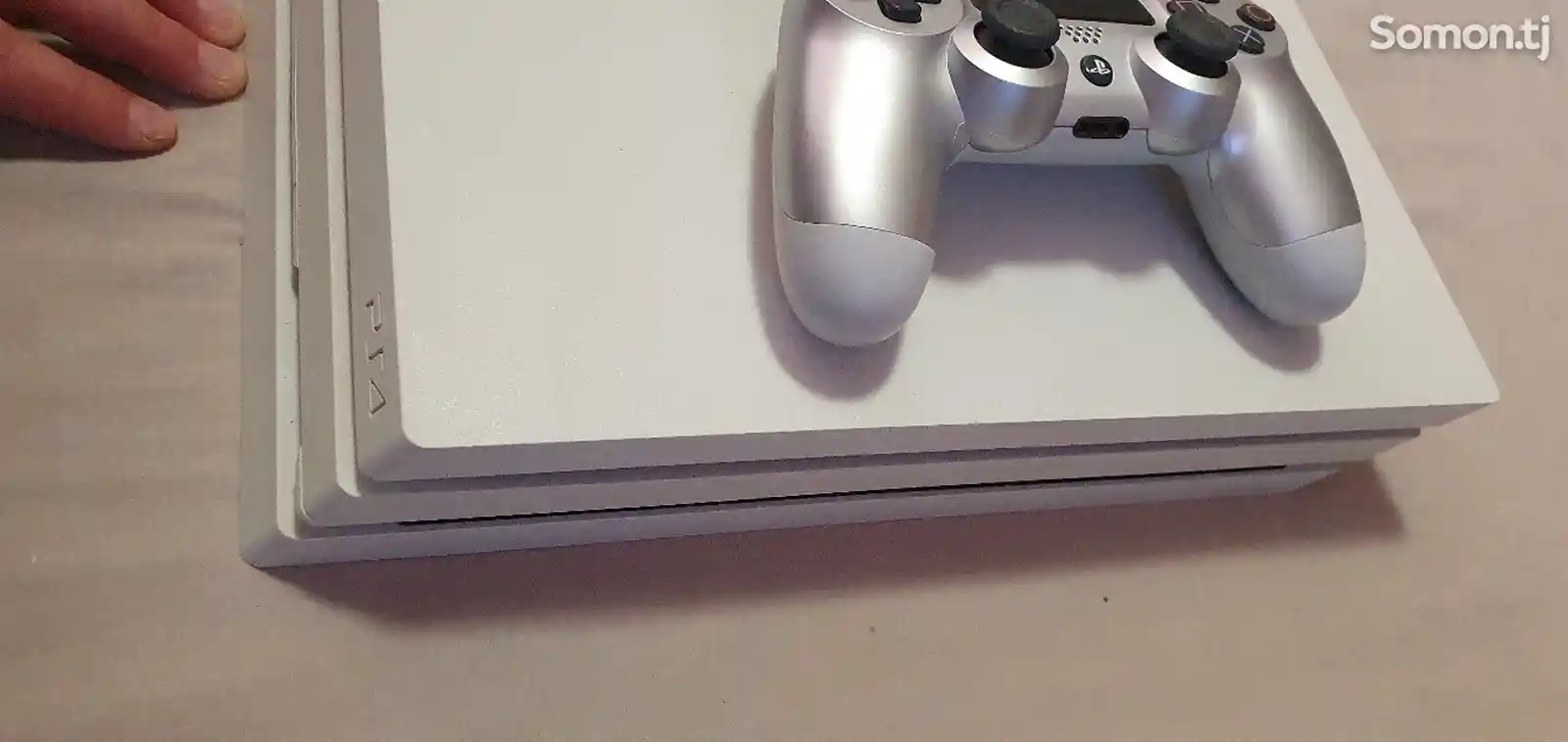 Игровая приставка Sony playstation 4pro-3