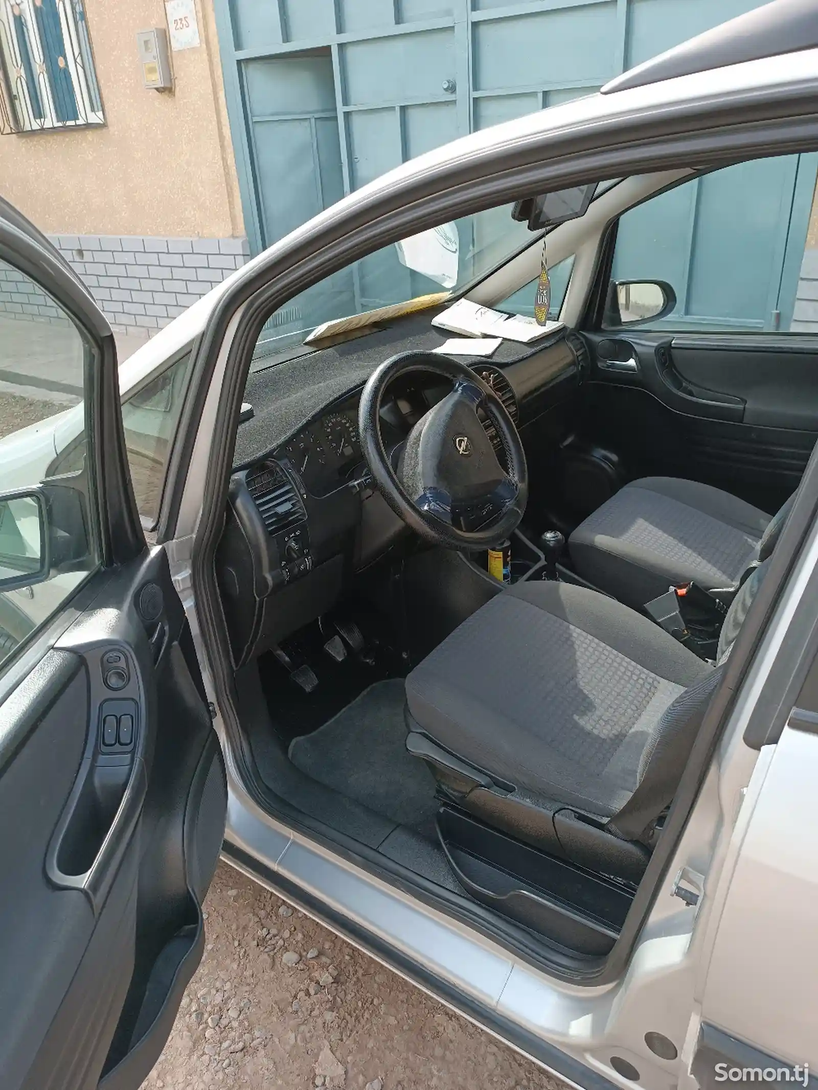 Opel Zafira, 2004-5