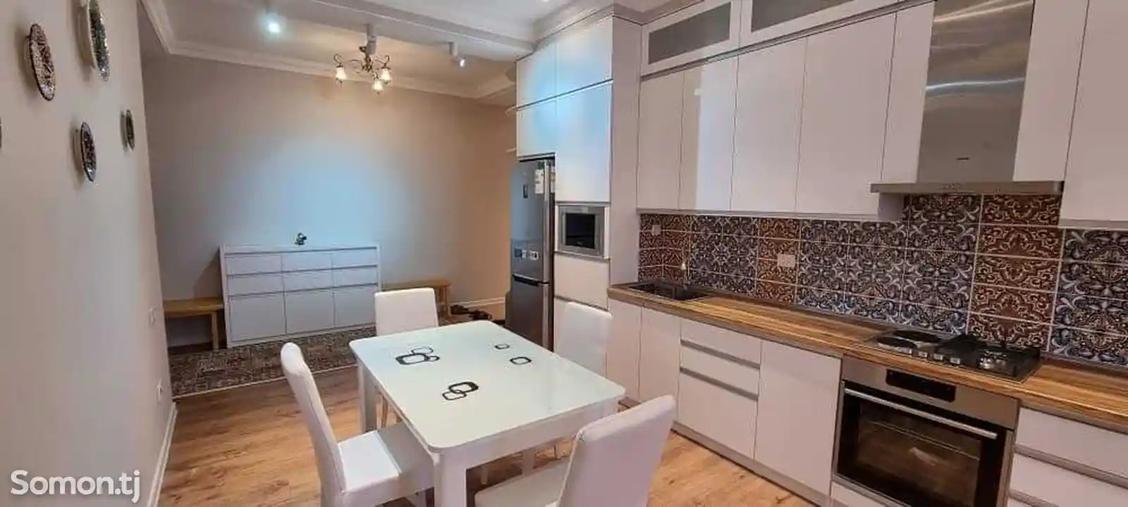 3-комн. квартира, 4 этаж, 100м², 19 мкр-8