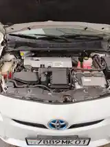 Toyota Prius, 2010-11