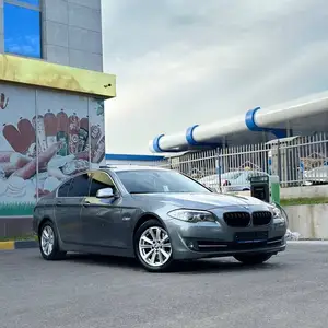 BMW 5 series, 2011