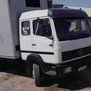 Бортовой грузовик Mercedes-Benz Atego, 1996