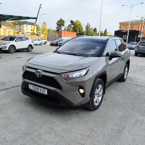 Toyota RAV 4, 2021