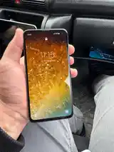 Samsung Galaxy S10e-2