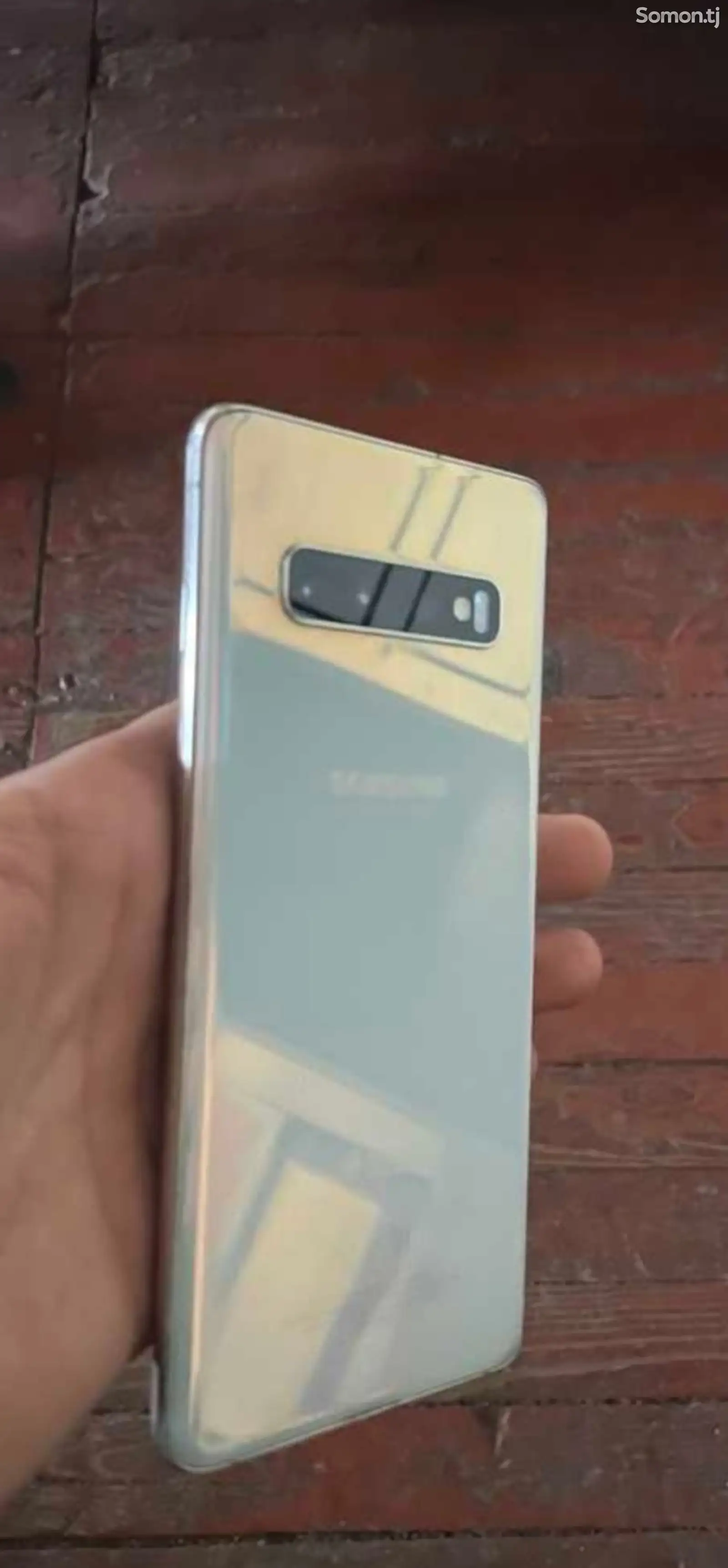 Samsung Galaxy S10-1