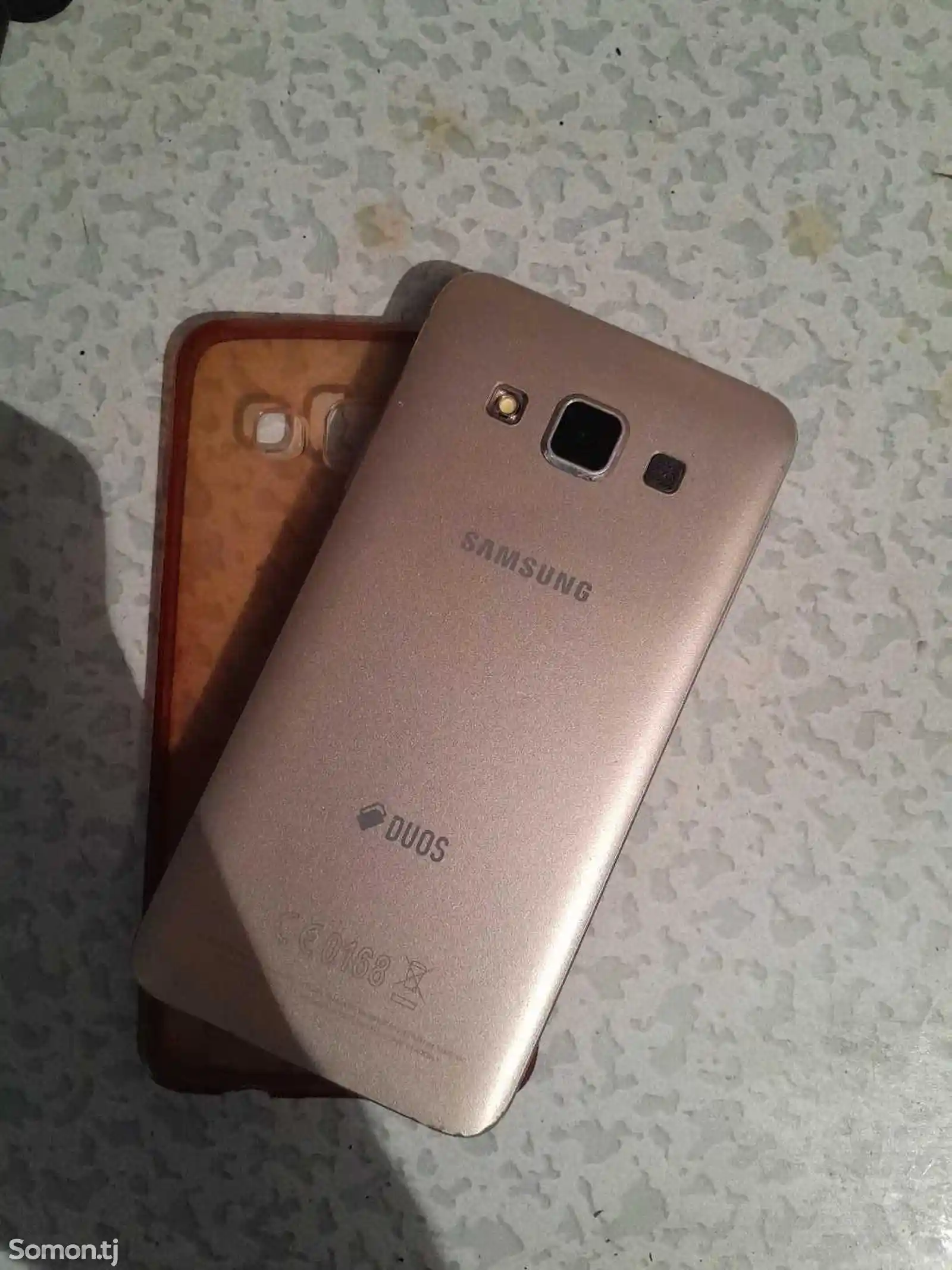 Samsung Galaxy А3 2015-1