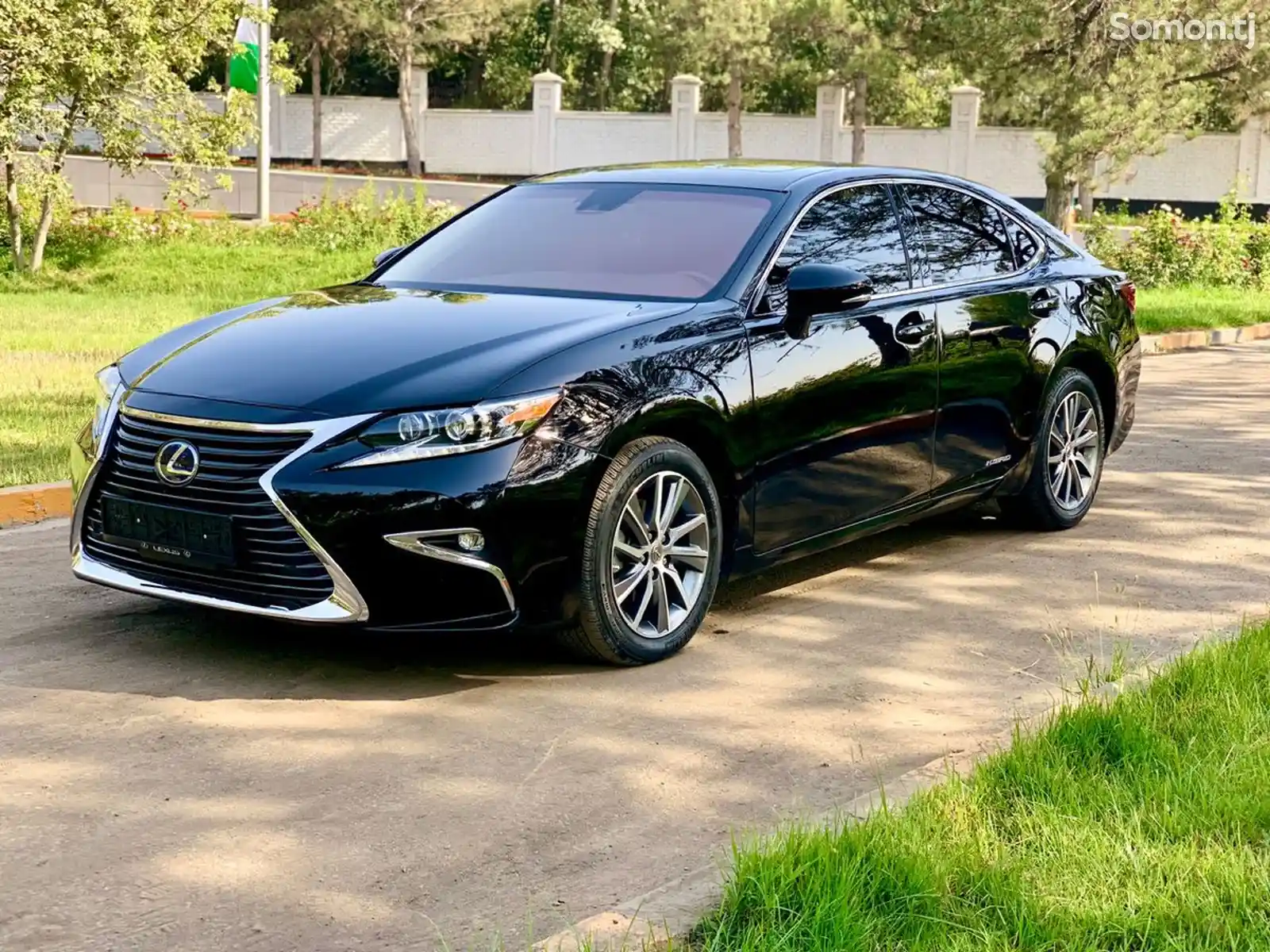 Lexus ES series, 2016-8