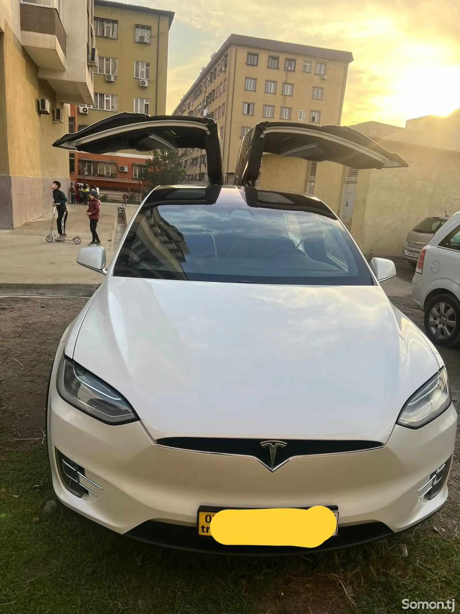 Tesla Model X, 2018