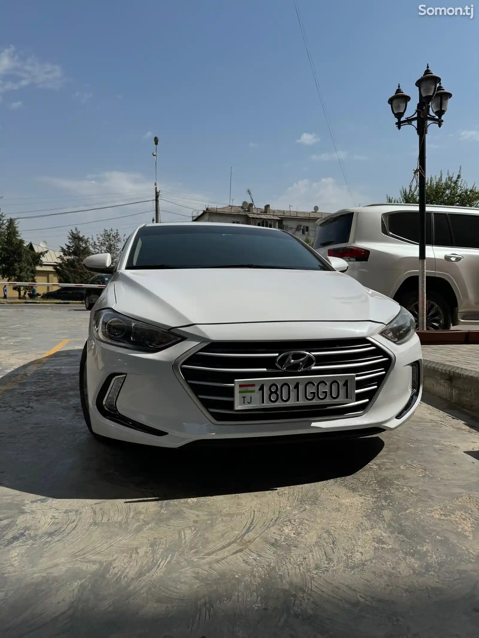 Hyundai Elantra, 2019-1