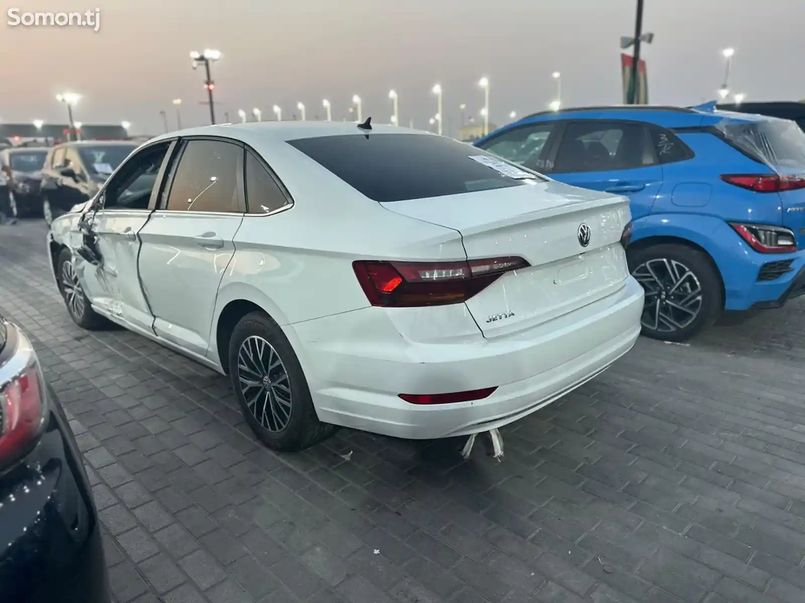 Volkswagen Jetta, 2019-5