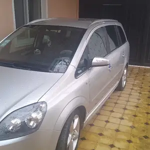 Opel Zafira, 2008