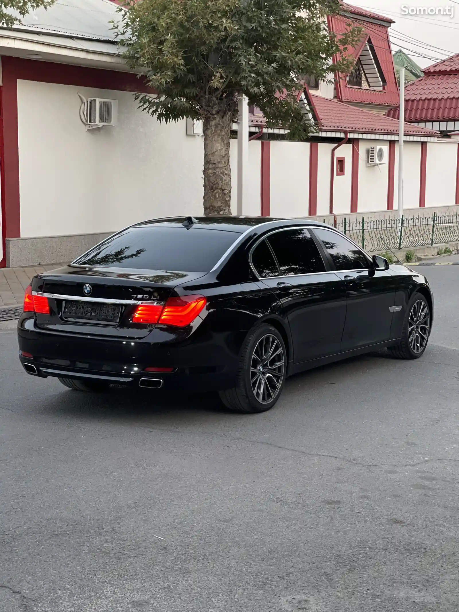 BMW 7 series, 2010-6