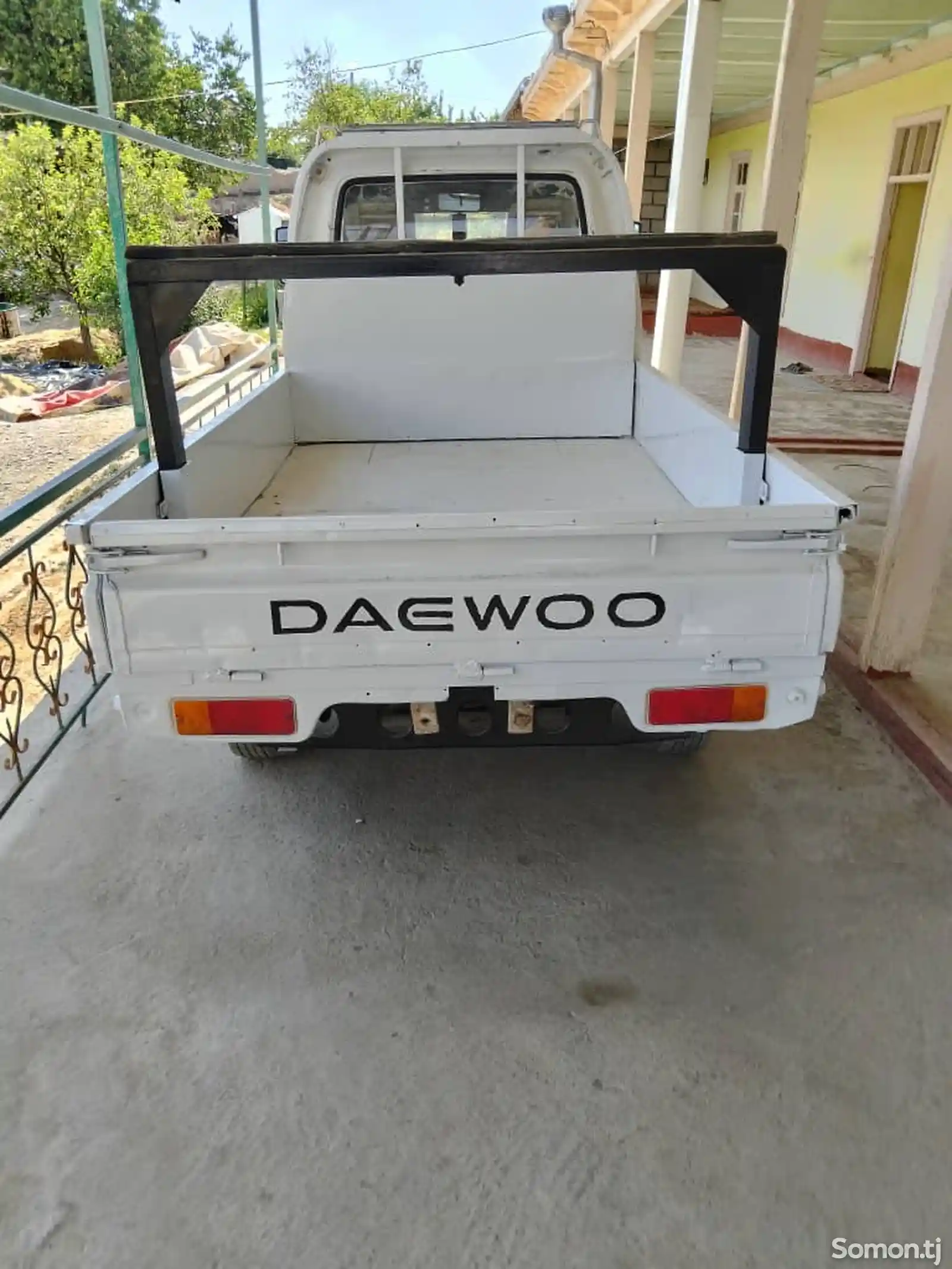 Бортовой автомобиль Daewoo Labo-1