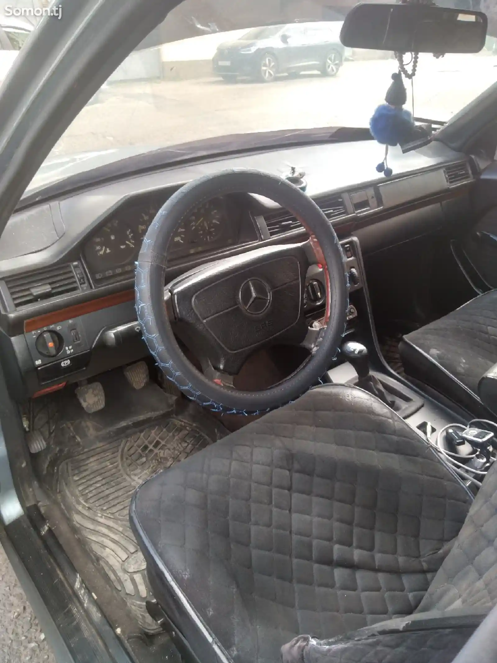 Mercedes-Benz W124, 1989-7