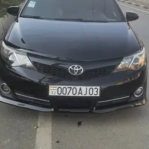 Toyota Camry, 2012