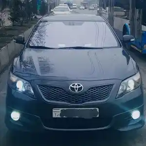 Toyota Camry, 2011