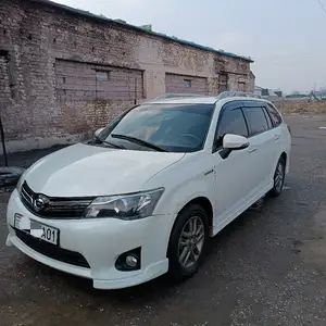 Toyota Fielder, 2013