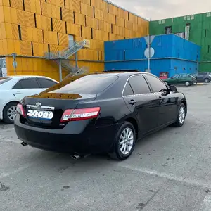 Toyota Camry, 2011