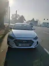 Hyundai Elantra, 2017-3