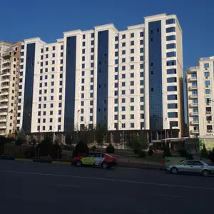 3-комн. квартира, 8 этаж, 93 м², 20мкр