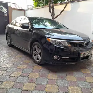 Toyota Camry, 2012