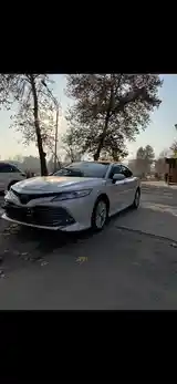 Toyota Camry, 2017-3