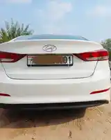 Hyundai Elantra, 2017-2