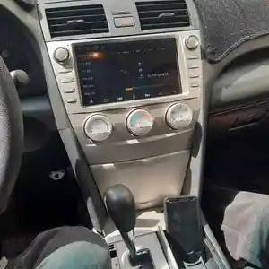 Штатный монитор для Toyota Camry v40