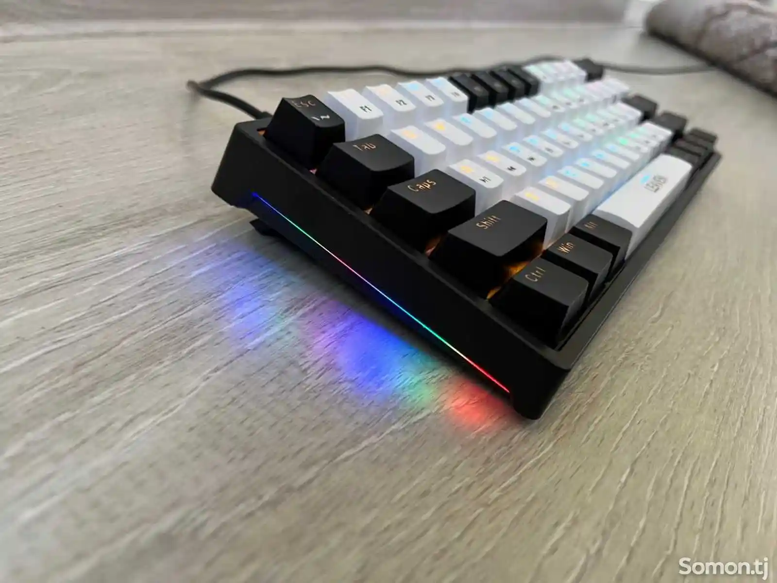 Мини механическая клавиатура с подсветкой RGB-6
