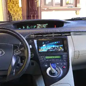 Toyota Prius, 2011