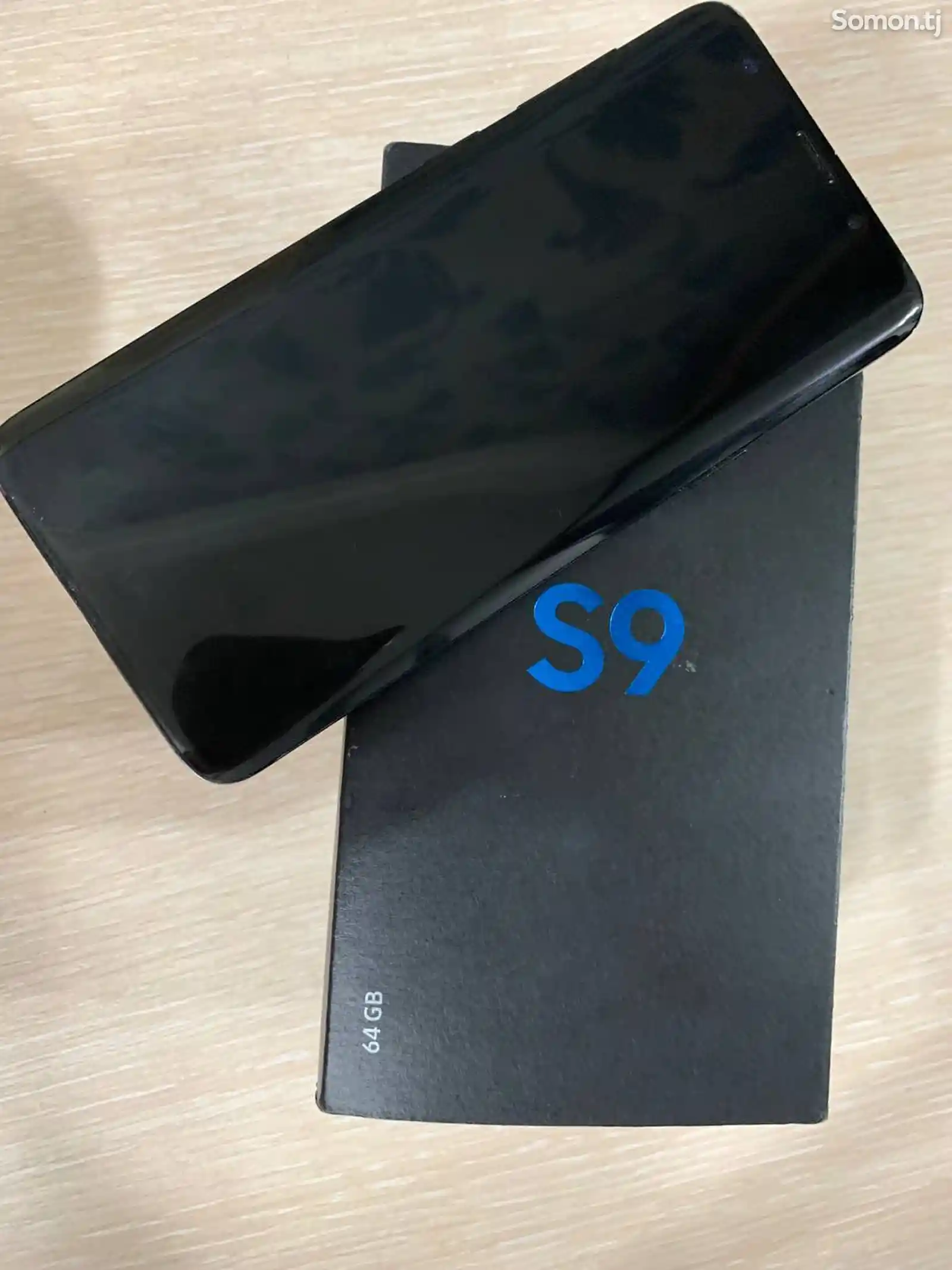 Samsung Galaxy S9 Black-3