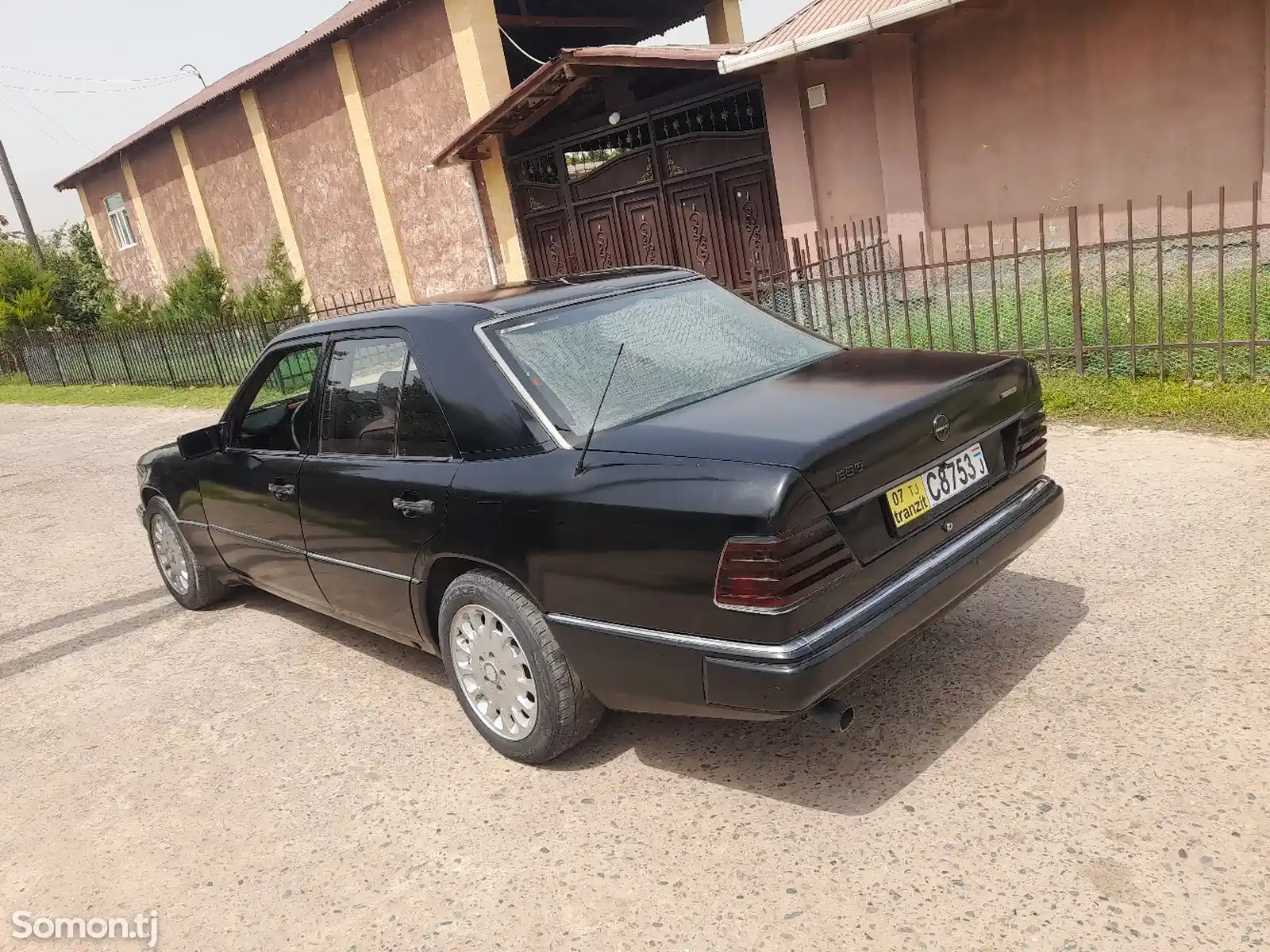 Mercedes-Benz W124, 1990-6