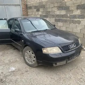 Audi A4, 1996