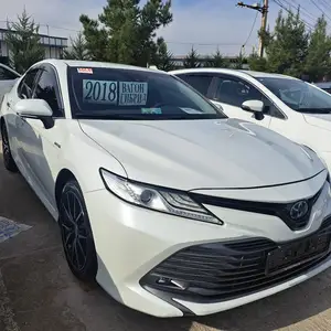 Toyota Camry, 2018