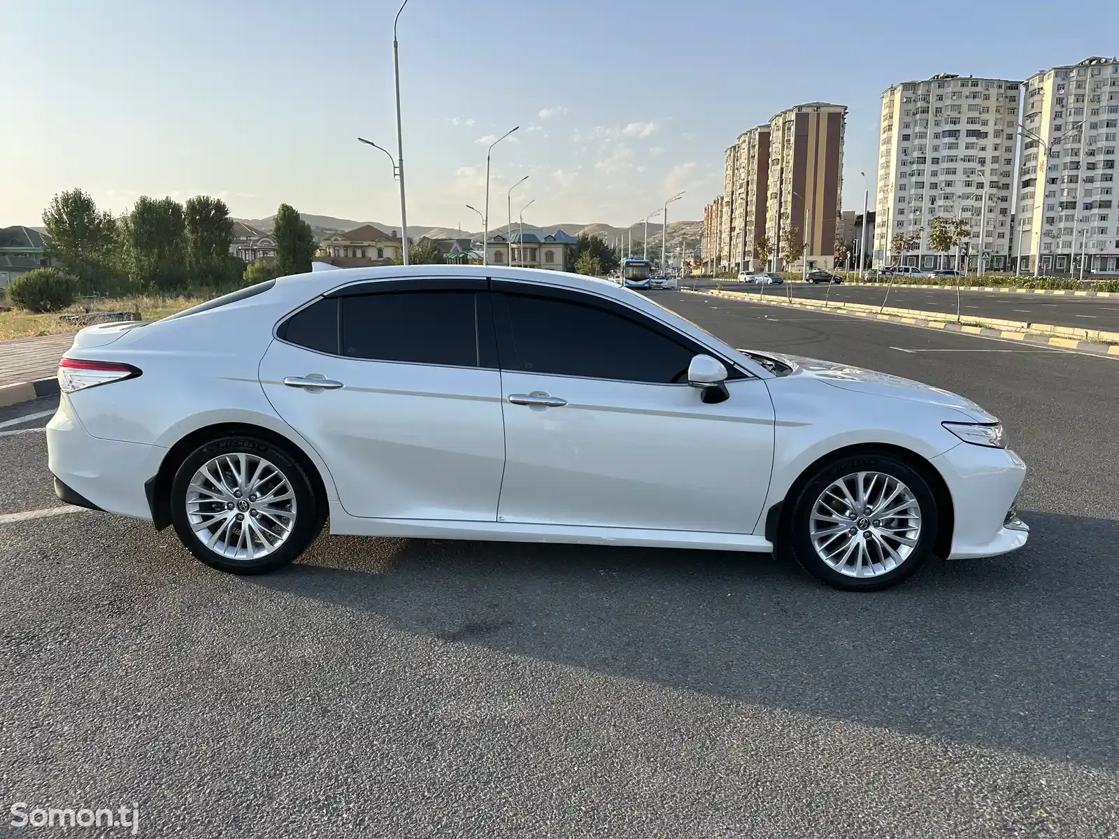 Toyota Camry, 2019-4